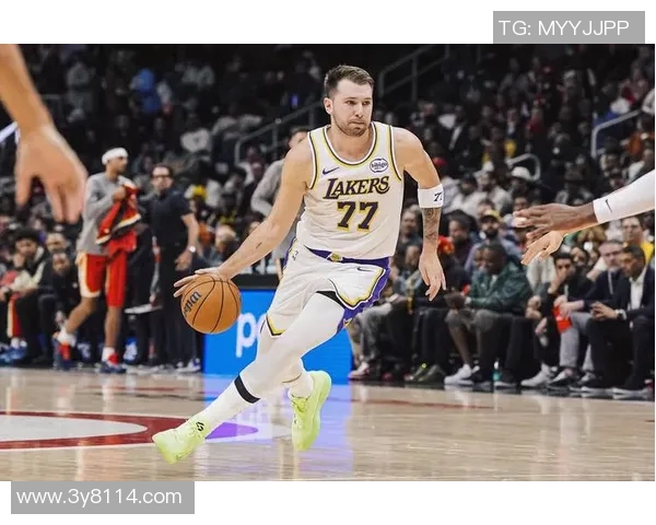 詹姆斯祝贺蒂耶罗生涯首分称这是众多扣篮中的第一记